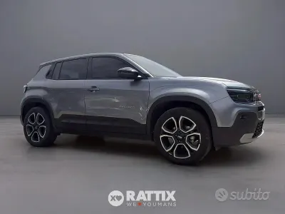 Usado Jeep Avenger Summit 101 HP (74 kW) 2025 Cinzento SUV
