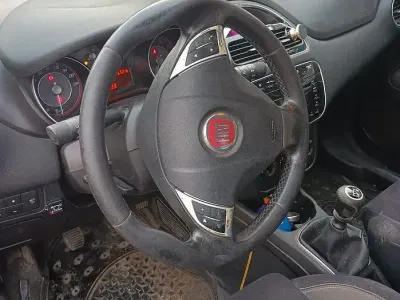 Usata Fiat Punto 69 CV (50 kW) 2014 Nero Utilitaria