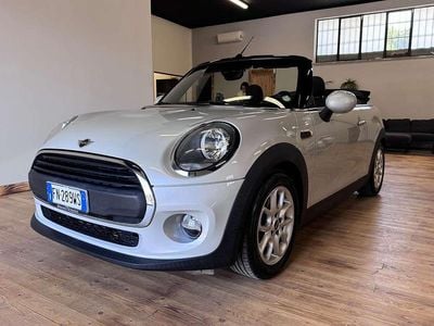 Usata Mini One Cabriolet Hype 102 CV (75 kW) 2018 Grigio Cabrio