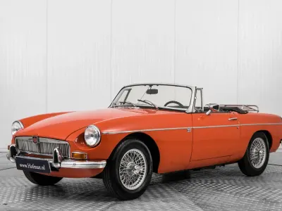 Usata MG B 97 CV (71 kW) 1974 Arancione Cabrio