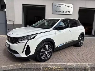 Usata Peugeot 3008 Allure 130 CV (95 kW) 2023 Bianco Monovolume