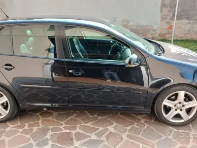 Usata VW Golf VI 140 CV (102 kW) 2008 Nero Utilitaria