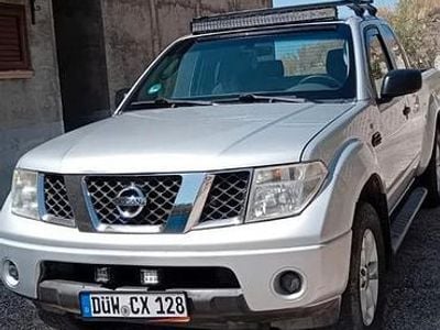 Usata Nissan Navara 190 CV (139 kW) 2006 Grigio Pick-up