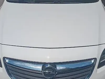 Usata Opel Insignia Cosmo 194 CV (142 kW) 2015 Bianco Station wagon