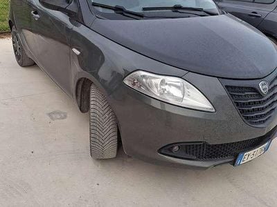Usata Lancia Ypsilon S 69 CV (50 kW) 2014 Grigio Utilitaria