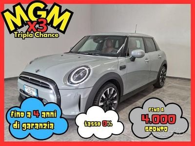 Begagnad Mini Cooper Classic 75 HK (55 kW) 2022 Grå Halvkombi