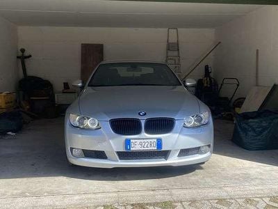 Usata BMW 325 218 CV (160 kW) 2006 Grigio Coupé