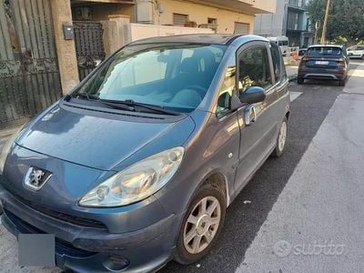 Usata Peugeot 1007 70 CV (51 kW) 2005 Grigio Monovolume