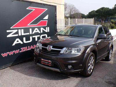 Usata Fiat Freemont Lounge 170 CV (125 kW) 2014 Grigio SUV