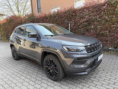Usata Jeep Compass Night Eagle 131 CV (96 kW) 2022 Grigio / metallizzato SUV
