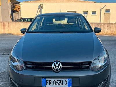 Usata VW Polo Comfortline 74 CV (54 kW) 2013 Grigio Utilitaria