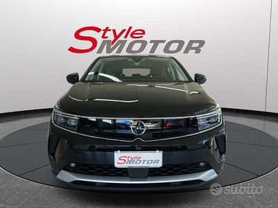 Usata Opel Grandland X Business Elegance 131 CV (96 kW) 2023 Nero(met.) SUV