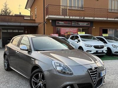 Usata Alfa Romeo Giulietta Exclusive 105 CV (77 kW) 2014 Grigio Utilitaria
