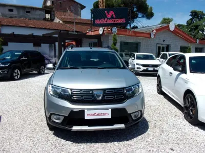 Usata Dacia Sandero Stepway 95 CV (69 kW) 2020 Grigio Berlina