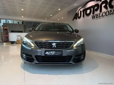 Usata Peugeot 308 Active 131 CV (96 kW) 2021 Grigio Berlina