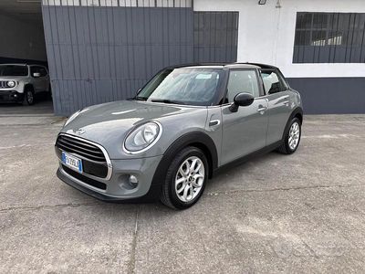 Usata Mini Cooper D 115 CV (84 kW) 2015 Grigio Utilitaria