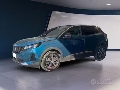 Usata Peugeot 3008 Allure 131 CV (96 kW) 2023 Verde SUV