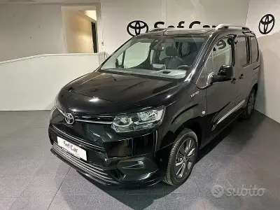 Usata Toyota Proace Verso City 100 kW (136 CV) 2023 Nero Station wagon