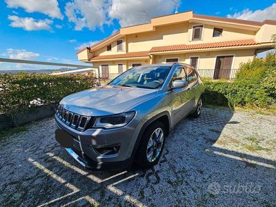 Gebraucht Jeep Compass Limited 120 PS (88 kW) 2019 Grau SUV