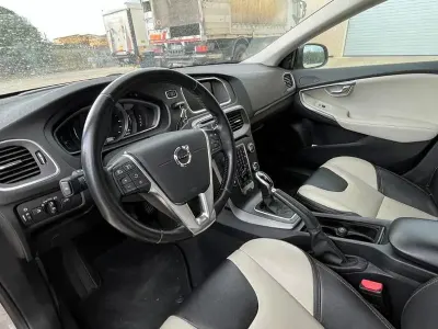 Usata Volvo V40 CC 150 CV (110 kW) 2018 Grigio Station wagon