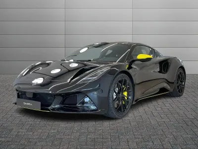 Nuova Lotus Emira 405 CV (297 kW) 2026 Nero cosmos Coupé