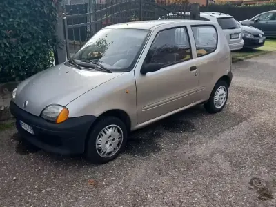 Usata Fiat Seicento 39 CV (28 kW) 2000 Grigio Utilitaria