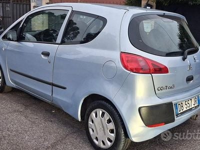 Usata Mitsubishi Colt 90 CV (66 kW) 2007 Grigio Utilitaria