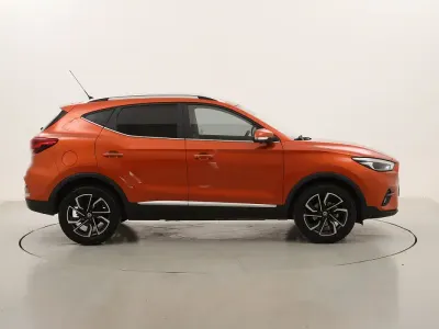 Usata MG ZS Luxury 111 CV (81 kW) 2024 Arancionearancione SUV