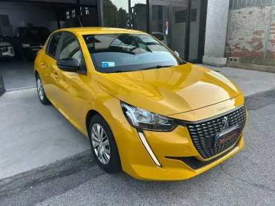 Usata Peugeot 208 Active 75 CV (55 kW) 2023 Giallo Utilitaria