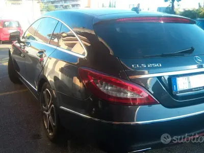 Usata Mercedes CLS250 Premium 204 CV (150 kW) 2014 Grigio Coupé
