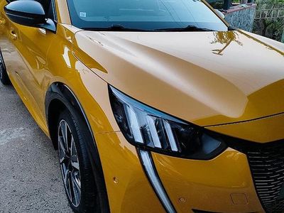 Usata Peugeot 208 GT-line 100 CV (73 kW) 2020 Giallo Utilitaria