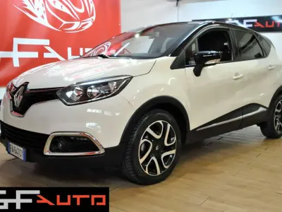 Usata Renault Captur 90 CV (66 kW) 2015 Beige SUV