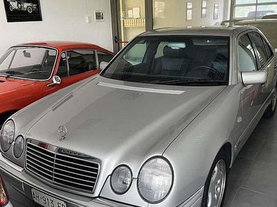 Usata Mercedes E320 Elegance 220 CV (161 kW) 1996 Other Berlina