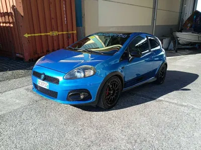 Usata Abarth Grande Punto 155 CV (114 kW) 2010 Blu/azzurro Utilitaria