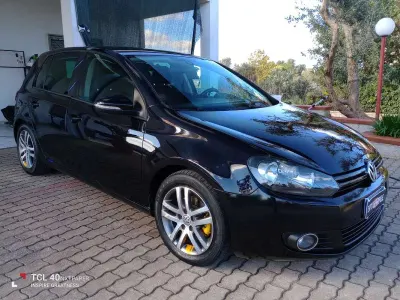 Usata VW Golf VI Highline 105 CV (77 kW) 2010 Utilitaria