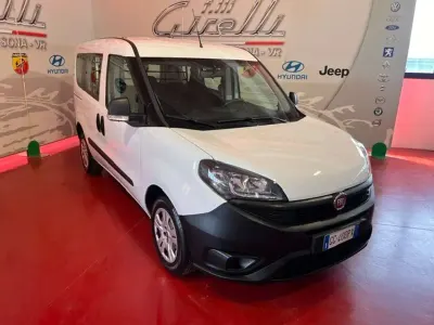 Usata Fiat Doblò Easy 90 CV (66 kW) 2021 Bianco Monovolume