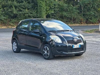 Nero Usata 2009 Toyota Yaris Berlina | 4400 € (Buon prezzo)