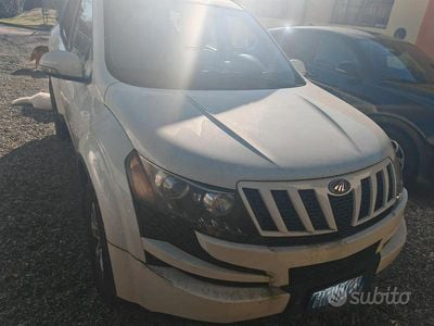 Usata Mahindra XUV500 140 CV (102 kW) 2014 Bianco SUV