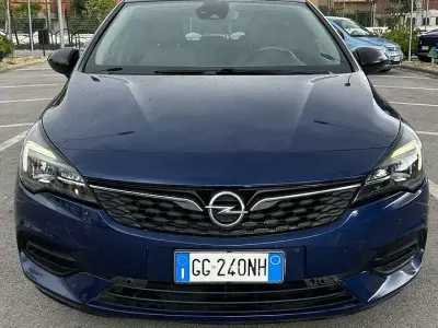Usata Opel Astra Ultimate 122 CV (89 kW) 2021 Other Berlina