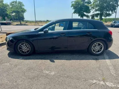 Usata Mercedes A180 Business 136 CV (100 kW) 2018 Nero Berlina
