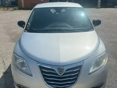 Usata Lancia Ypsilon