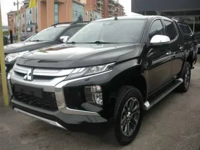 Usata Mitsubishi L200 Intense 150 CV (110 kW) 2021 Nero Pick-up