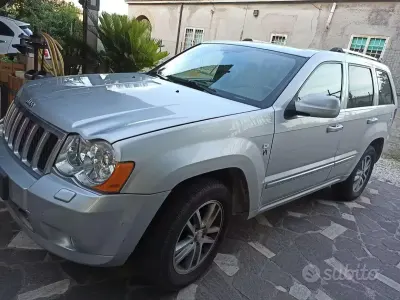 Usata Jeep Grand Cherokee 218 CV (160 kW) 2009 Grigio SUV