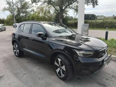Usata Volvo XC40 Core 80 kW (109 CV) 2022 Nero SUV