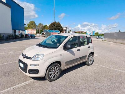 Usata Fiat Panda 85 CV (62 kW) 2015 Utilitaria