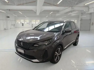 Usata Peugeot 3008 Allure 130 CV (95 kW) 2021 Grigio SUV