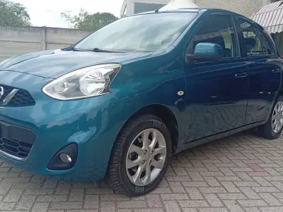 Usata Nissan Micra Tekna 80 CV (58 kW) 2013 Blu/azzurro Utilitaria