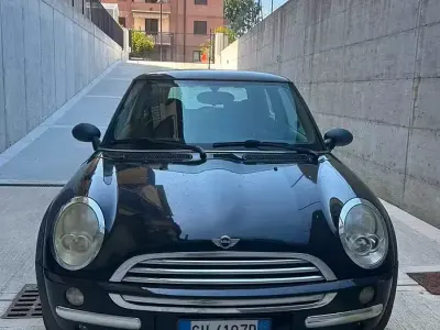 Usata Mini One D 88 CV (64 kW) 2005 Nero Utilitaria