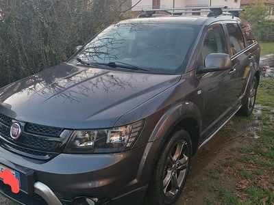 Usata Fiat Freemont Cross 170 CV (125 kW) 2015 Grigio SUV