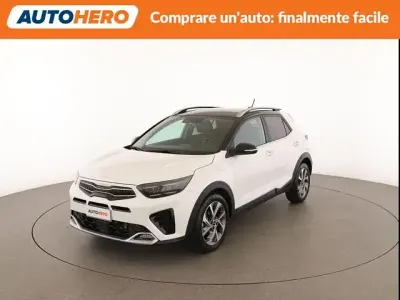 Usata Kia Stonic GT-Line 101 CV (74 kW) 2022 Bianco SUV